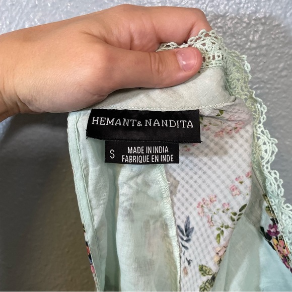 Hemant & Nandita Mint Green Floral Peplum Lace Accent Blouse - Picture 3 of 11